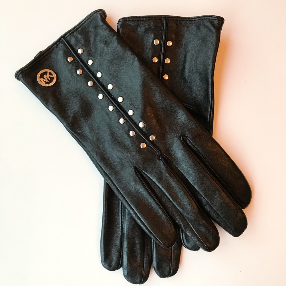 Leather gloves